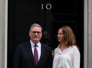 Mundurnya Keir Starmer, PM Inggris Paling Tidak Populer