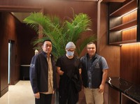 Polri melalui Divisi Hubungan Internasional (Divhubinter) Polri berhasil memulangkan buronan Interpol Red Notice (IRN) warga negara Indonesia (WNI) atas nama Michael Steven dari Kerajaan Maroko melalui mekanisme ekstradisi. (Dok. DIVHUBINTER POLRI)