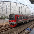 Rangkaian gerbong KRL Commuter Line tiba di Stasiun Jakarta International Stadium (JIS), Jakarta, Senin (22/6/2026). (CNBC Indonesia/Faisal Rahman)