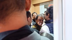 Roy Suryo Teriak Merdeka! Saat Digiring ke Kejari