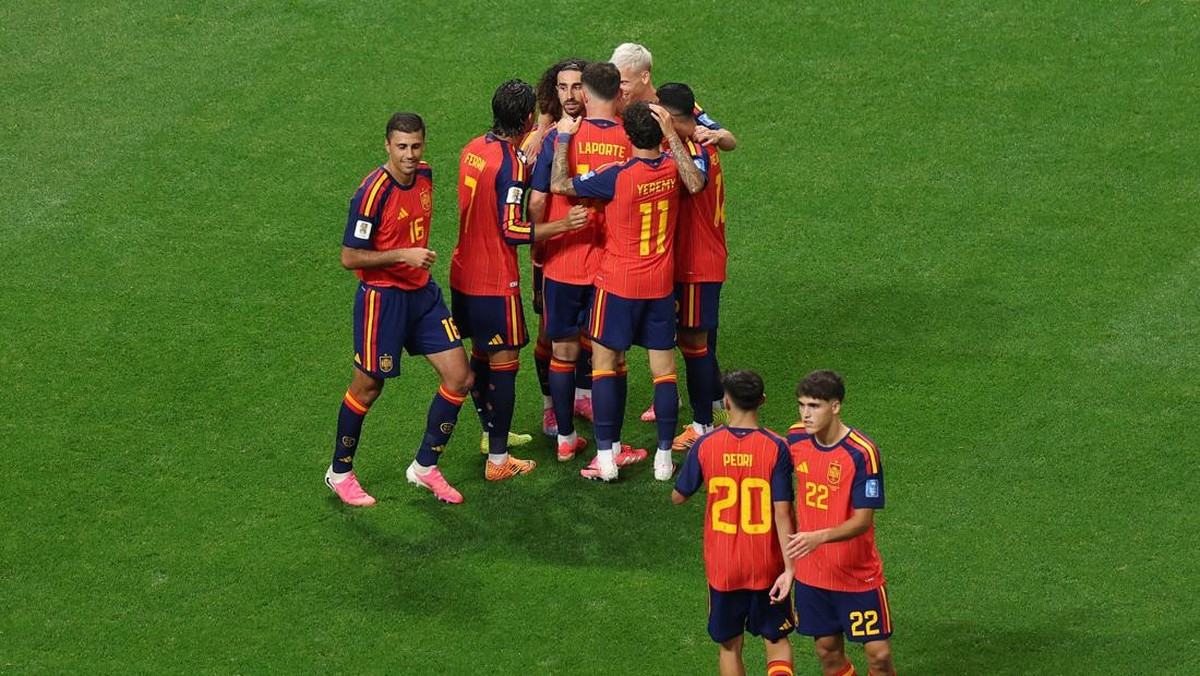 Matador Ngamuk! Spanyol Libas Arab 4-0, Lamine Cetak Gol