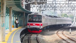 Tarif KRL Dipastikan Tidak Naik!