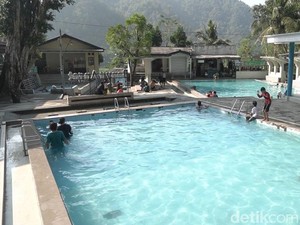 Banyu Anget Pacitan: Dari Objek Wisata Favorit-Misteri Penyebab Panas Air
