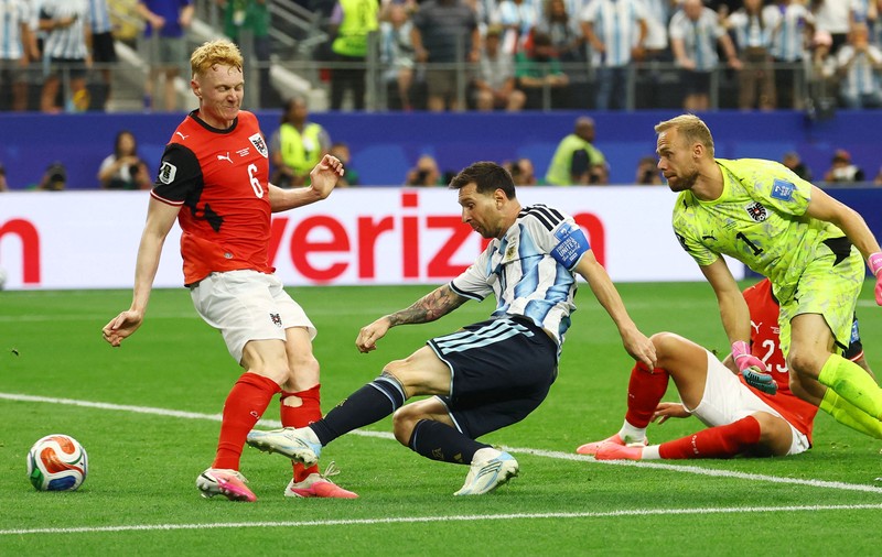 Argentina memuncaki klasemen sementara Grup J Piala Dunia 2026 usai mengalahkan Austria di Stadion AT&amp;T, Senin (22/6) atau Selasa (23/6/2026) WIB. (REUTERS/Issei Kato)