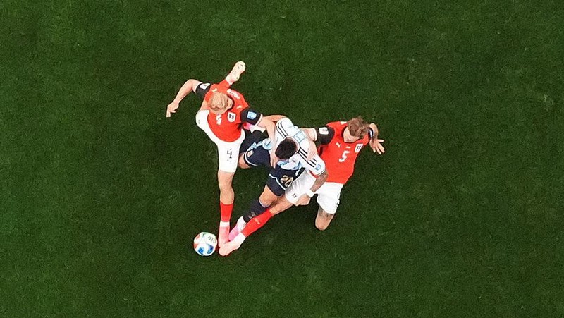 Argentina memuncaki klasemen sementara Grup J Piala Dunia 2026 usai mengalahkan Austria di Stadion AT&T, Senin (22/6) atau Selasa (23/6/2026) WIB. (REUTERS/Hannah McKay)