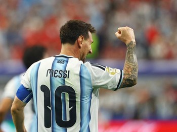 Argentina memuncaki klasemen sementara Grup J Piala Dunia 2026 usai mengalahkan Austria di Stadion AT&T, Senin (22/6) atau Selasa (23/6/2026) WIB. (IMAGN IMAGES via Reuters/MARIA LYSAKER)