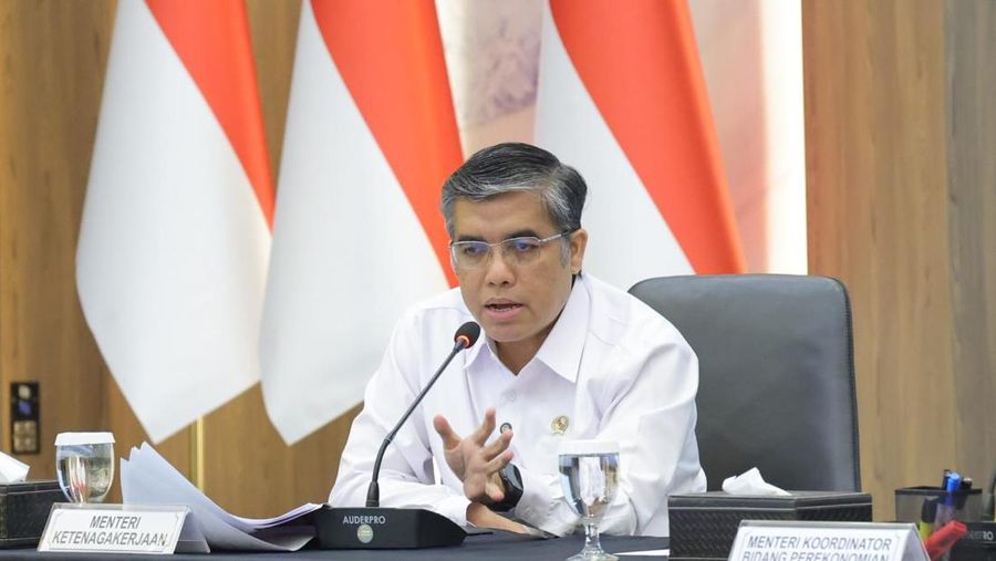 Menaker Yassierli saat mengumumkan program Magang Hub dan Vokasi. (Dok. Kemnaker)