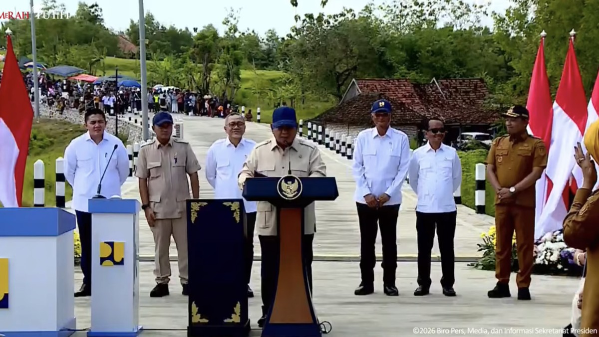 Didampingi Menteri PU, Prabowo Resmikan Jalan Daerah Lebih 1.000 Km