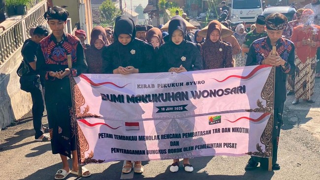 Banyak Aturan yang Memberatkan, Petani Tembakau Gelar Doa Bersama