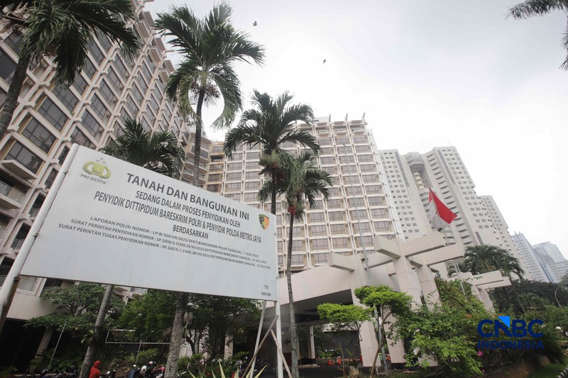 Suasana bangunan Hotel Sultan di Blok 15 Kawasan Gelora Bung Karno (GBK), Jakarta, Selasa (23/6/2026). (CNBC Indonesia/Muhammad Sabki)