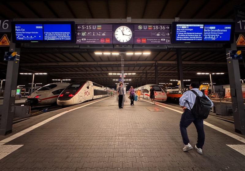 Jaringan transportasi kereta Jerman mengalami gangguan besar-besaran, Selasa (23/6/2026) malam waktu setempat. (REUTERS/Christine Uyanik)