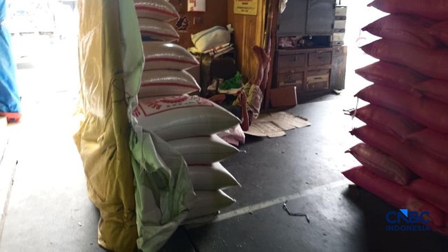 Penjualan Beras di Cipinang Sepi-Kuli Sampai Nganggur, Pertanda Apa?
