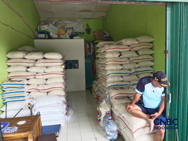 Suasana Pasar Induk Beras Cipinang (PIBC), Jakarta, Rabu (24/6/2026). (CNBC Indonesia/Martyasari Rizky)
