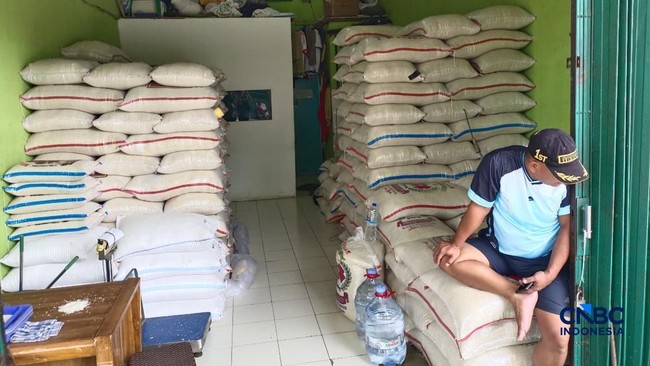 Fenomena Aneh Muncul di Pasar Induk Beras Cipinang, Pedagang Teriak