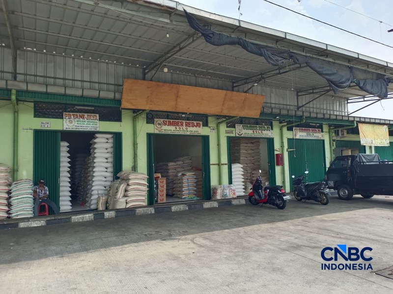 Suasana Pasar Induk Beras Cipinang (PIBC), Jakarta, Rabu (24/6/2026). (CNBC Indonesia/Martyasari Rizky)