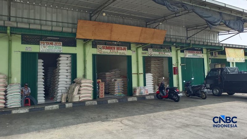 Suasana Pasar Induk Beras Cipinang (PIBC), Jakarta, Rabu (24/6/2026). (CNBC Indonesia/Martyasari Rizky)