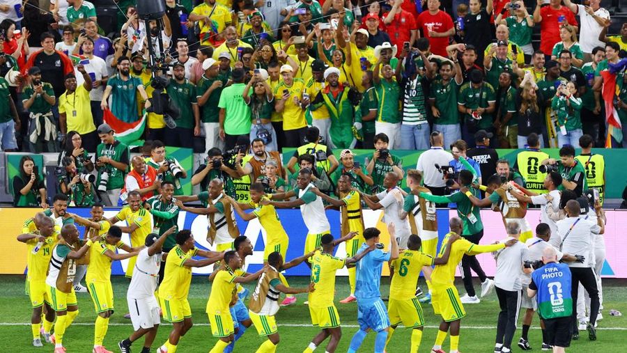 Afrika Selatan lolos ke 32 besar Piala Dunia 2026 setelah mengalahkan Korea Selatan pada laga fase grup yang berlangsung di Stadion Monterrey, Meksiko, Kamis (25/6) pagi waktu Indonesia. (REUTERS/Raquel Cunha)