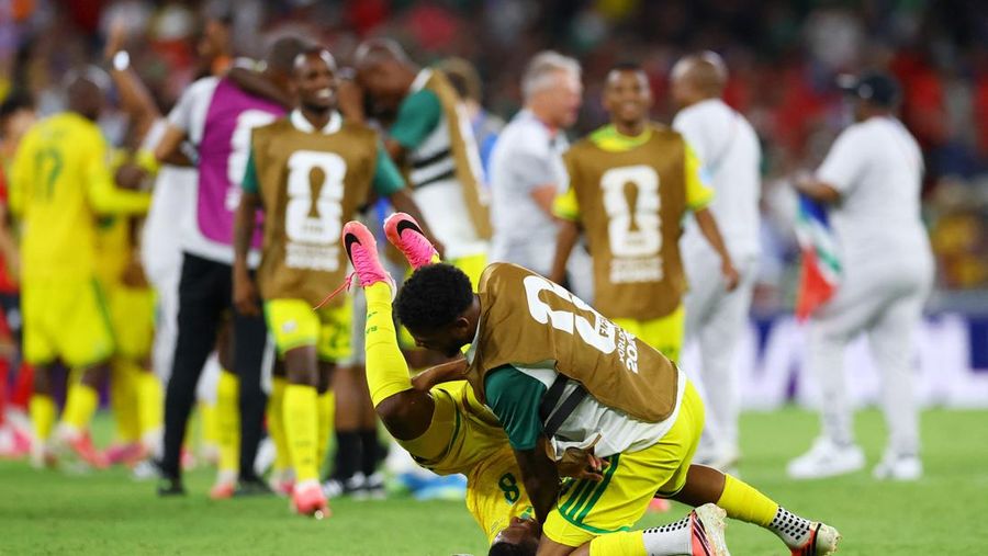 Afrika Selatan lolos ke 32 besar Piala Dunia 2026 setelah mengalahkan Korea Selatan pada laga fase grup yang berlangsung di Stadion Monterrey, Meksiko, Kamis (25/6) pagi waktu Indonesia. (REUTERS/Daniel Becerril)