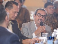 Anggota Dewan Energi Nasional 2026–2030, Mohamad Fadhil Hasan saat menyampaikan pemaparan dalam Energy Forum Singosari Ballroom-Hotel Borobudur, Jakarta, Kamis (25/6/2026). (CNBC Indonesia/Faisal Rahman)