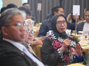 Direktur Jenderal EBTKE, Kementerian ESDM, Eniya Listiani Dewi saat menyampaikan pemaparan dalam Energy Forum di Singosari Ballroom-Hotel Borobudur, Jakarta, Kamis (25/6/2026). (CNBC Indonesia/Faisal Rahman)
