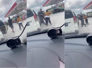 Geger Emak-emak di Kalteng Saling Cakar Saat Antre Isi BBM