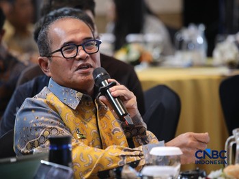 Kepala BPH Migas, Wahyudi Anas saat menyampaikan pemaparan dalam Energy Forum di Singosari Ballroom-Hotel Borobudur, Jakarta, Kamis (25/6/2026). (CNBC Indonesia/Faisal Rahman)