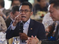 Ketua Komisi XI DPR RI, Mukhamad Misbakhun saat menyampaikan pemaparan dalam Energy Forum di Singosari Ballroom-Hotel Borobudur Jakarta, Kamis (25/6/2026). (CNBC Indonesia/Muahmmad Sabki)