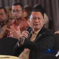 Ketua Komisi XII DPR RI, Bambang Patijaya saat menyampaikan pemaparan dalam Energy Forum di Singosari Ballroom-Hotel Borobudur, Jakarta, Kamis (25/6/2026). (CNBC Indonesia/Muhammad Sabki)