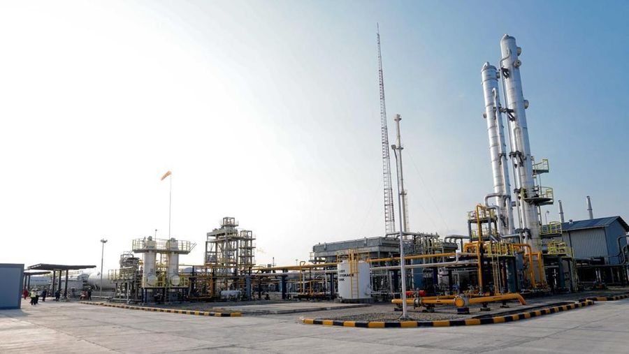 Menteri ESDM Bahlil Lahadalia meresmikan kilang mini LNG milik PT Sumber Aneka Gas di Tuban, Jawa Timur, Kamis (25/6/2026). (Dok. SKK Migas)