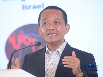 Menteri ESDM, Bahlil Lahadalia saat menyampaikan pemaparan dalam Energy Forum di Singosari Ballroom-Hotel Borobudur, Jakarta, Kamis (25/6/2026). (CNBC Indonesia/Faisal Rahman)