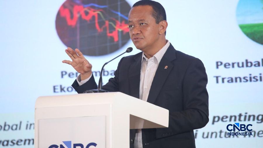 Menteri ESDM, Bahlil Lahadalia saat menyampaikan pemaparan dalam Energy Forum di Singosari Ballroom-Hotel Borobudur, Jakarta, Kamis (25/6/2026). (CNBC Indonesia/Faisal Rahman)