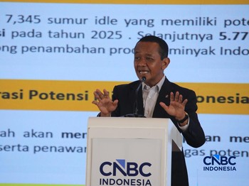 Menteri ESDM, Bahlil Lahadalia saat menyampaikan pemaparan dalam Energy Forum di Singosari Ballroom-Hotel Borobudur, Jakarta, Kamis (25/6/2026). (CNBC Indonesia/Faisal Rahman)