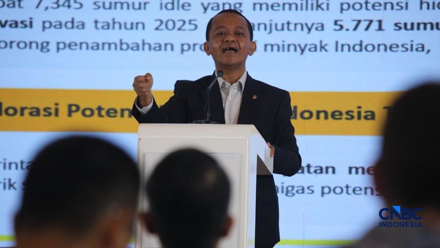 Menteri ESDM, Bahlil Lahadalia saat menyampaikan pemaparan dalam Energy Forum di Singosari Ballroom-Hotel Borobudur, Jakarta, Kamis (25/6/2026). (CNBC Indonesia/Faisal Rahman)
