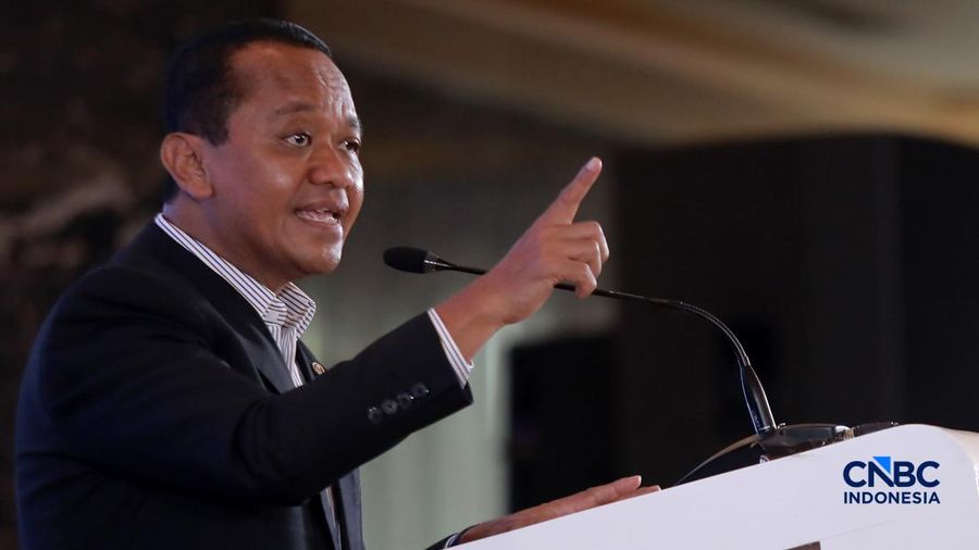 Menteri ESDM, Bahlil Lahadalia saat menyampaikan pemaparan dalam Energy Forum di Singosari Ballroom-Hotel Borobudur, Jakarta, Kamis (25/6/2026). (CNBC Indonesia/Muhammad Sabki)
