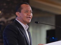 Menteri ESDM, Bahlil Lahadalia saat menyampaikan pemaparan dalam Energy Forum di Singosari Ballroom-Hotel Borobudur, Jakarta, Kamis (25/6/2026). (CNBC Indonesia/Muhammad Sabki)