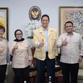 Menteri Keuangan Purbaya menerima Kepala BGN Nanik S. Deyang untuk membahas paya efisiensi anggaran, penanganan inefisiensi serta pengawasan dalam pelaksanaan program MBG, dan rencana akselerasi untuk wilayah 3T (Terdepan, Terluar, Tertinggal). (Inst