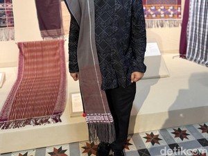 50 Tahun Museum Tekstil, Desainer Torang Sitorus Sumbang 114 Ulos Antik