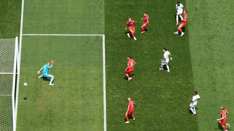 Laga Norwegia vs Prancis pada pertandingan terakhir Grup I Piala Dunia 2026 di Stadion Gillette, Foxborough, Amerika Serikat (AS), Sabtu (27/6/2026) WIB. (REUTERS/Dylan Martinez)