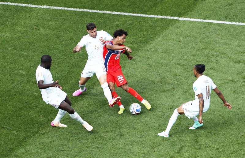 Laga Norwegia vs Prancis pada pertandingan terakhir Grup I Piala Dunia 2026 di Stadion Gillette, Foxborough, Amerika Serikat (AS), Sabtu (27/6/2026) WIB. (REUTERS/OMAR AZIZ)