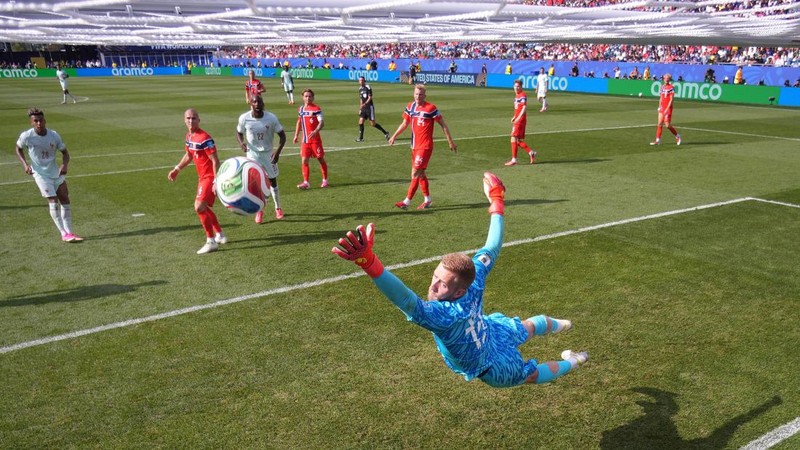Laga Norwegia vs Prancis pada pertandingan terakhir Grup I Piala Dunia 2026 di Stadion Gillette, Foxborough, Amerika Serikat (AS), Sabtu (27/6/2026) WIB. (REUTERS/OMAR AZIZ)