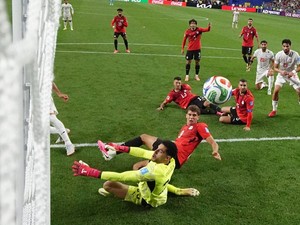 Ini Penjelasan Drama Gol Iran Dianulir karena Offside