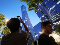 Gedung Tertinggi Beijing Ditabrak Pesawat, Pilot Tewas-Belasan Terluka