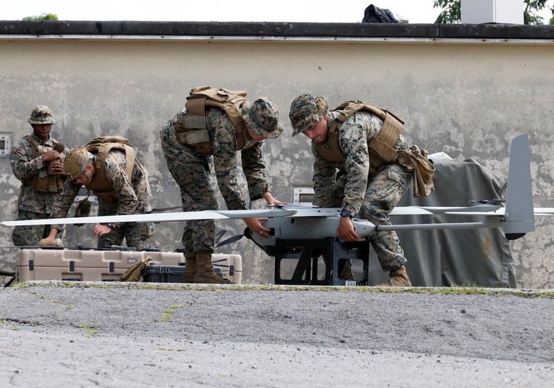 Marinir AS dan Pasukan Bela Diri Jepang menggelar latihan tembak langsung gabungan sebagai bagian dari latihan tahunan Resolute Dragon di Yufu, Prefektur Oita, Jepang, Minggu (28/6/2026). (REUTERS/Kim Kyung-Hoon)