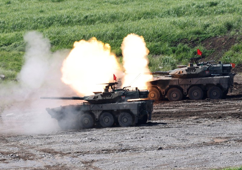 Marinir AS dan Pasukan Bela Diri Jepang menggelar latihan tembak langsung gabungan sebagai bagian dari latihan tahunan Resolute Dragon di Yufu, Prefektur Oita, Jepang, Minggu (28/6/2026). (REUTERS/Kim Kyung-Hoon)