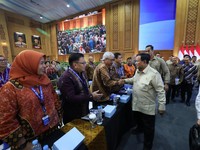 Presiden Prabowo Subianto saat menghadiri acara penutupan Sarasehan Kebangsaan Konvensi Sains, Teknologi, dan Industri Indonesia (KSTI) yang diikuti oleh 2.600 peserta, terdiri atas para rektor dan akademis di Jakarta international Convention Center