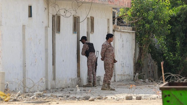 Ledakan dan Tembakan Guncang Gedung Paramiliter Pakistan, Tiga Tewas