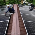 Tarif Listrik Kian Mencekik, Panel Surya Laris Manis di Tetangga RI