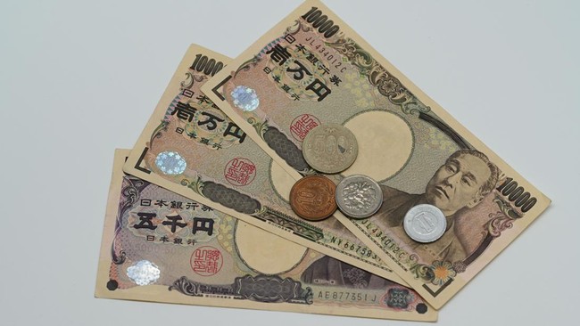 Yen Ambles ke Titik Terlemah 40 Tahun, Jepang Siaga