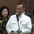 Foto: Menteri Sekretaris Negara Prasetyo Hadi saat menyampaikan keterangan kepada awak media di Gedung Nusantara III, Senayan, Jakarta, Senin (29/6/2026). (Tangkapan Layar Youtube/Sin Po TV)