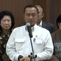 Menteri Sekretaris Negara, Prasetyo Hadi saat menyampaikan keterangan kepada awak media di Jakarta, Senin (29/6/2026). (Tangkapan Layar Youtube/Sin Po TV)